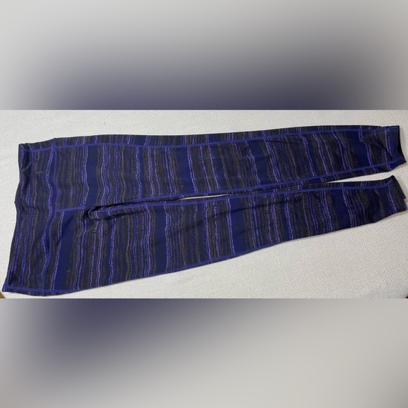 Athleta bundle of leggings - Picture 3 of 12